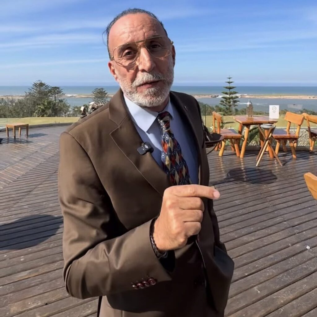 Robert Ramsey, Founder and CEO of Ready To Retire Now — early retiree, retirement planning expert, and financial education advocate. About Us